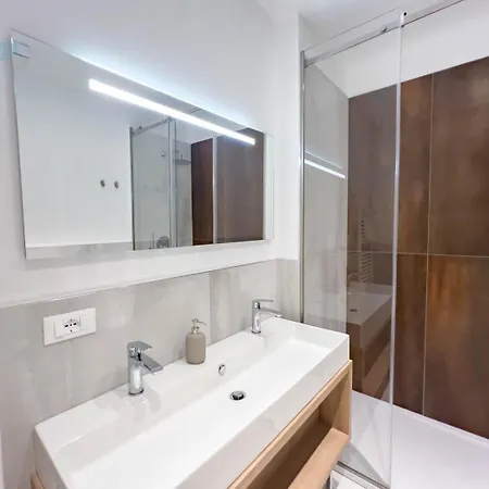 Апартаменты Blue Life Tirabora Short Rent Триест