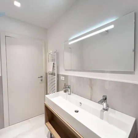 Bluemare E Blueterra Tirabora Short Rent, Con Parcheggio Privato Apartment *