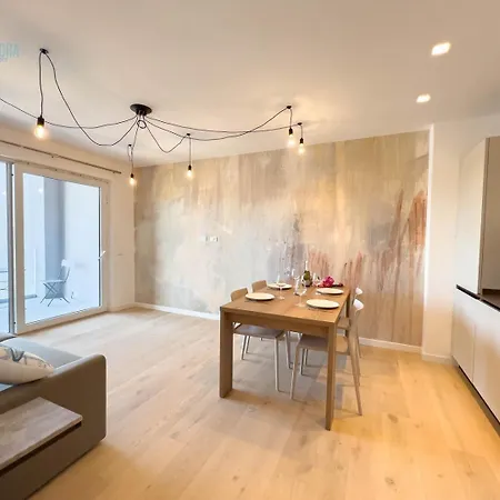 Bluemare E Blueterra Tirabora Short Rent, Con Parcheggio Privato Apartment Trieste