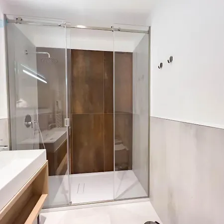 Blue Life Tirabora Short Rent * טריאסטה