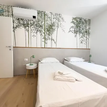 Апартаменты Blue Life Tirabora Short Rent Триест