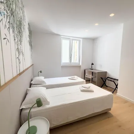 Blue Life Tirabora Short Rent * Триест